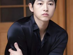 Song Joongki  Umumkan Pernikahan dengan Katy