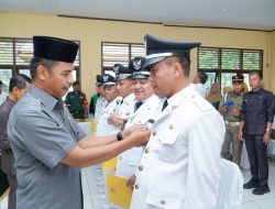 Pj Bupati Kampar Lantik dan Ambil Sumpah Tujuh Pj Kepala Desa