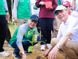 Kampar Tanam Durian dan 100 pohon