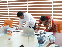 Bupati Kampar  Lakukan Penandatanganan MoU Dengan Kemenaker RI.