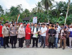 Alhamdulilah, Pj Bupati Kampar Bersama Sekda Provinsi Riau Peresmian Jembatan Penghubung Antara Desa Muara Jalai dan Desa Limau Manis