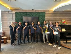 Motivasi Atlet PON, Pengkot TI Kota Pekanbaru Serahkan Uang Saku Atlet PON 2024 Cabor Taekwondo