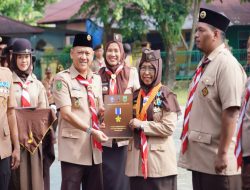 Pj. Bupati Kampar Jadi Pembina Pada Apel Peringatan Hari Pramuka Ke-63 Tahun 2024 Di Kab. Kampar