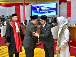 Mewakili Pj Bupati Kampar, Asisten II Hadiri Pelantikan Pimpinan Defenitif DPRD Kampar Masa Jabatan 2024-2029