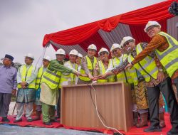 Mendikdasmen Hadiri Grand Launching PMB dan Ground Breaking Gedung Mahmud Marzuki Tower UMRI