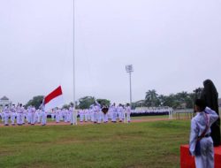 UPT SMPN 1 Bangkinang Kota Laksanakan Upacara Peringatan HUT RI ke-79 di Stadion Tuanku Tambusai