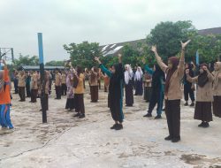 Awal Sekolah, siswa SMP 2 Salo terlihat semangat