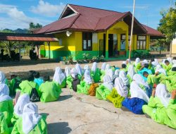 SMPN 2 Salo Hidupkan Semangat Pagi Lewat Literasi di Halaman Sekolah