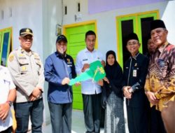 Bupati Kampar Resmikan Rumah Layak Huni Program Baznas di Desa Ganting Damai